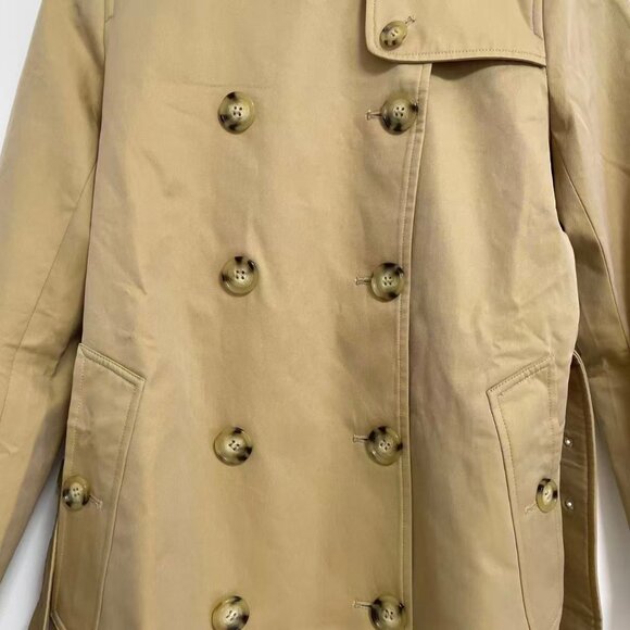 Streamlined trench with back slit and waist belt - Picture 7 of 14